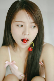 14大美女泳装视频